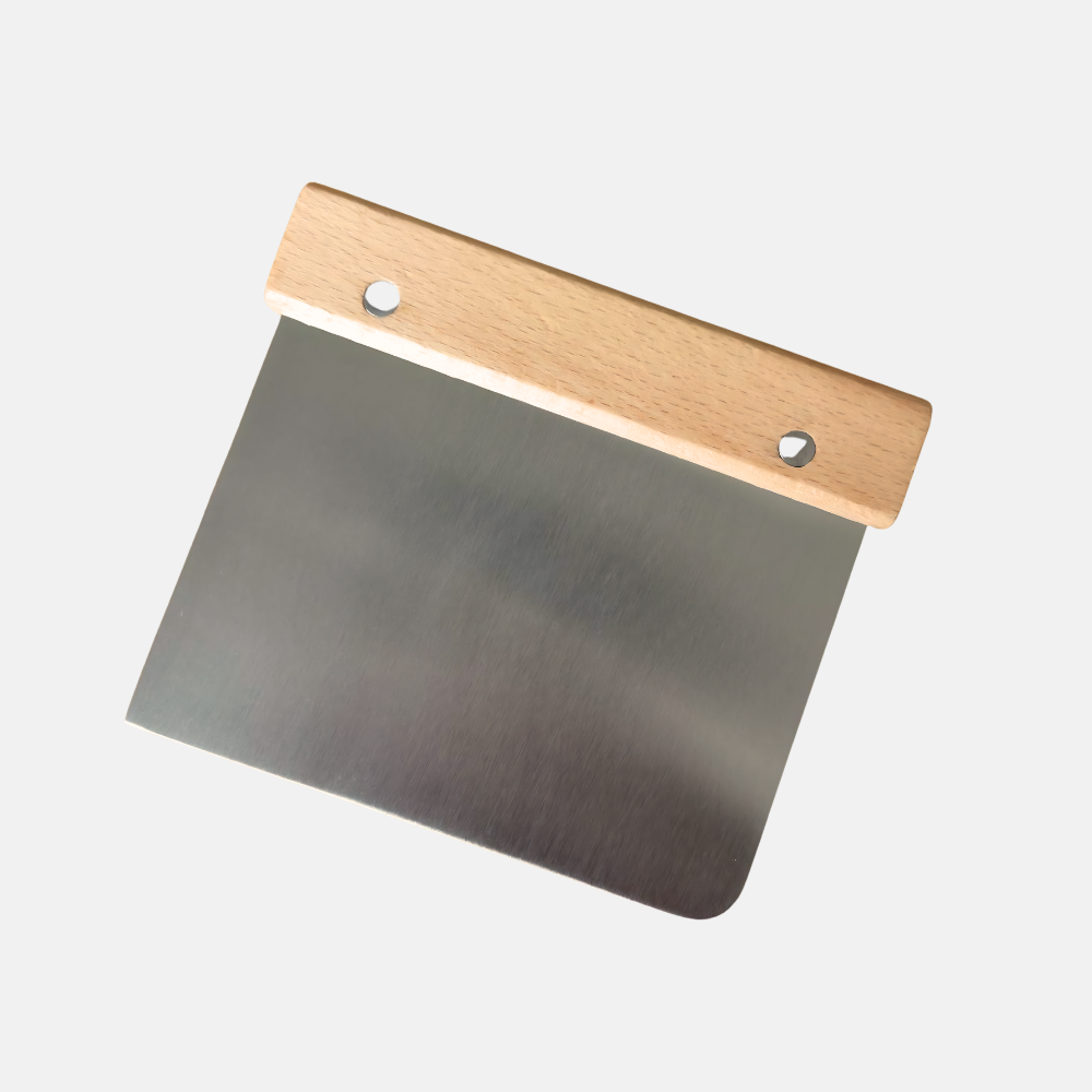Deegsteker RVS 13x11cm - met houten handvat