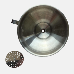 Funnel with removable sieve 25 cm - super handy during or after pressing