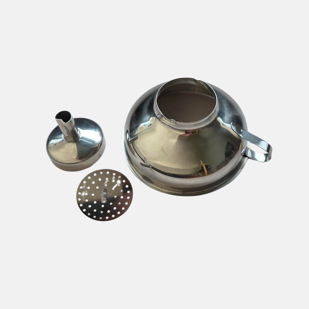 Funnel with removable sieve 25 cm - super handy during or after pressing